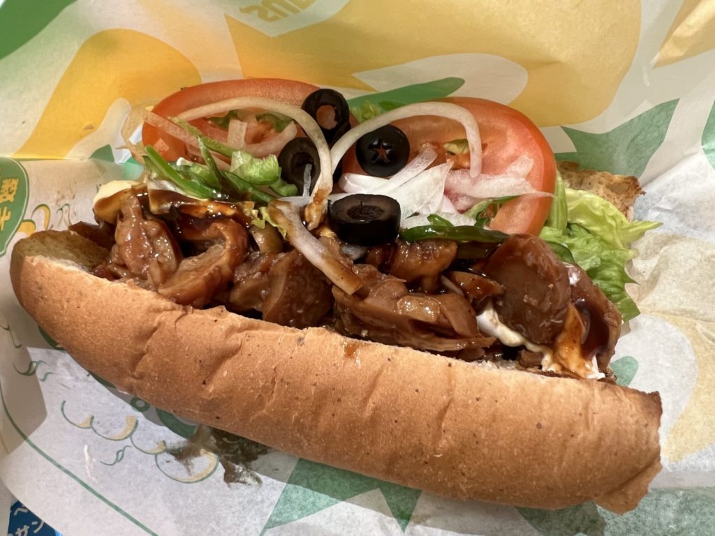 夕食はサブウェイのサンドウィッチ