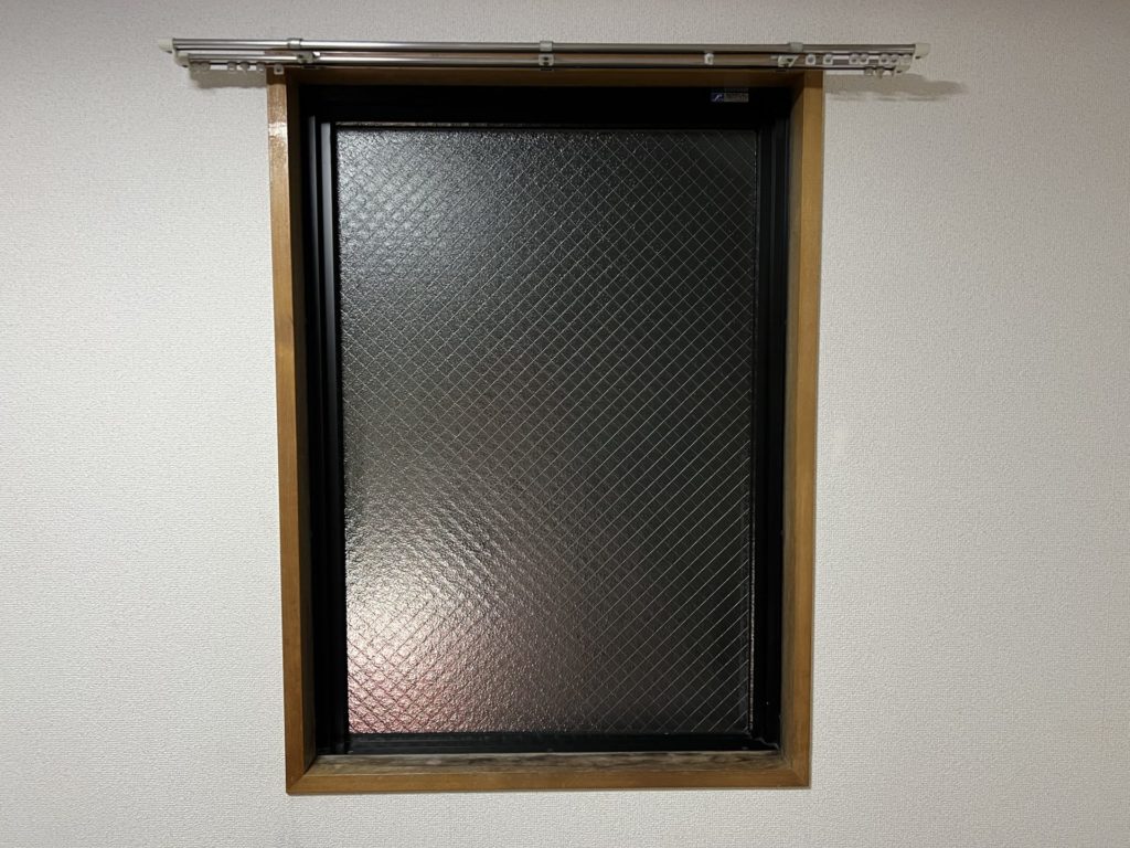 すりガラスの窓、その1