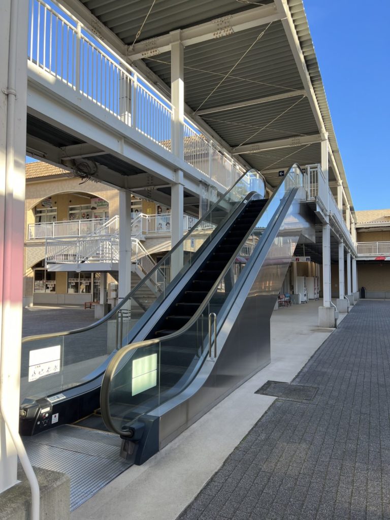 大洗シーサイドステーションのエスカレーター
