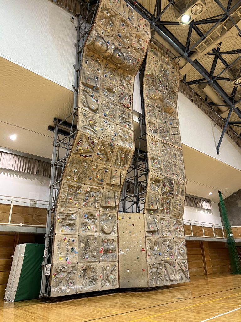 クライミングウォール