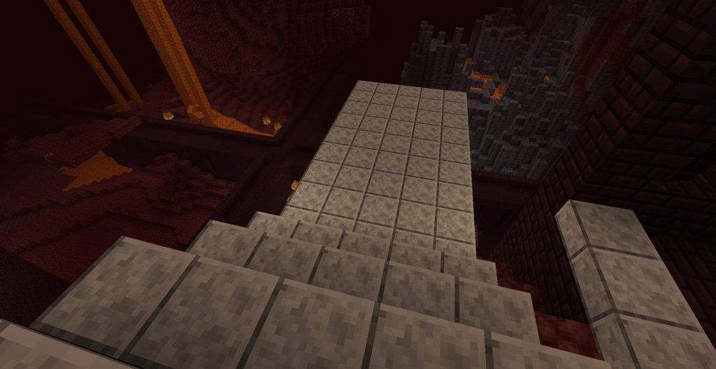 磨かれた閃緑岩のハーフブロックを置いていく、その1