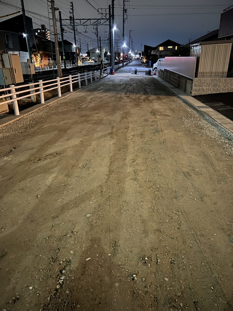 舗装されていない道